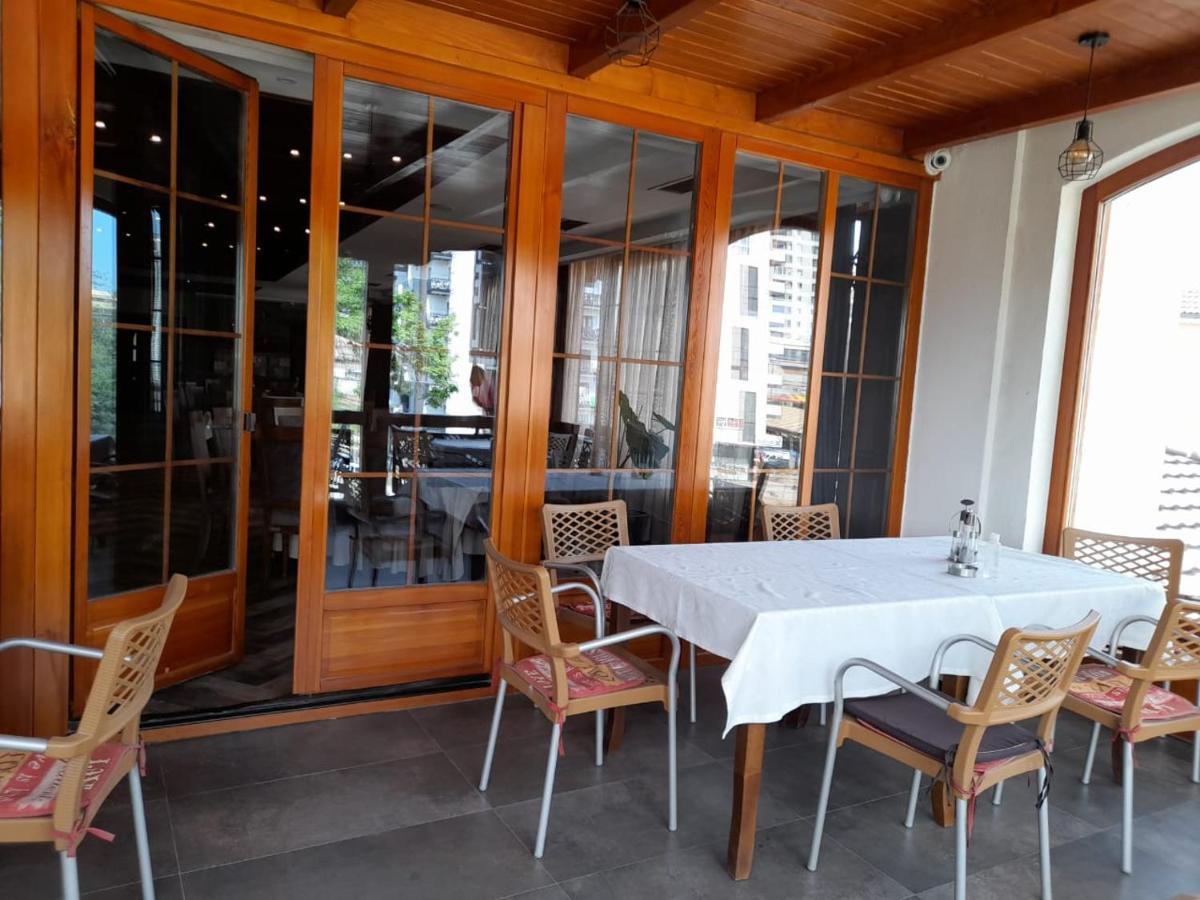 Hotel Happy Gjakova 외부 사진