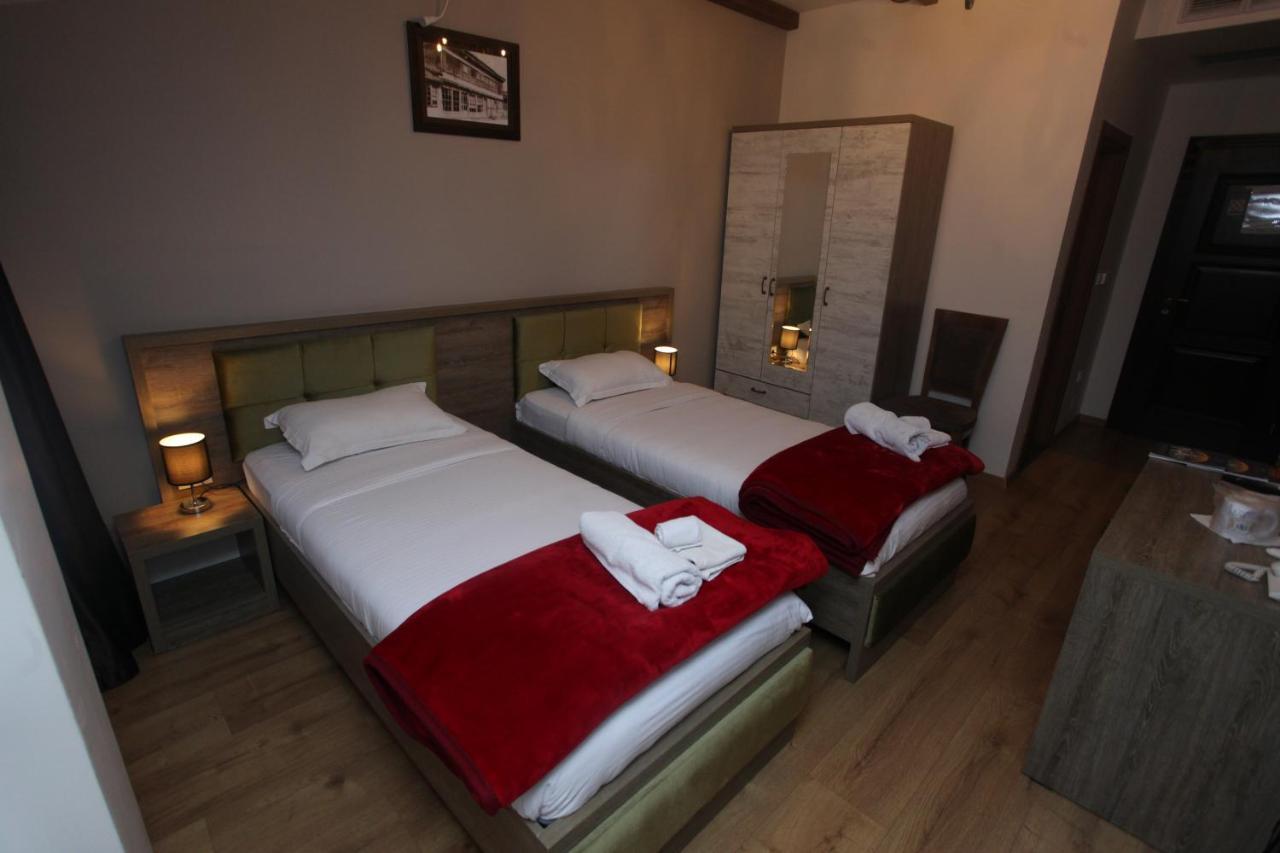 Hotel Happy Gjakova 외부 사진